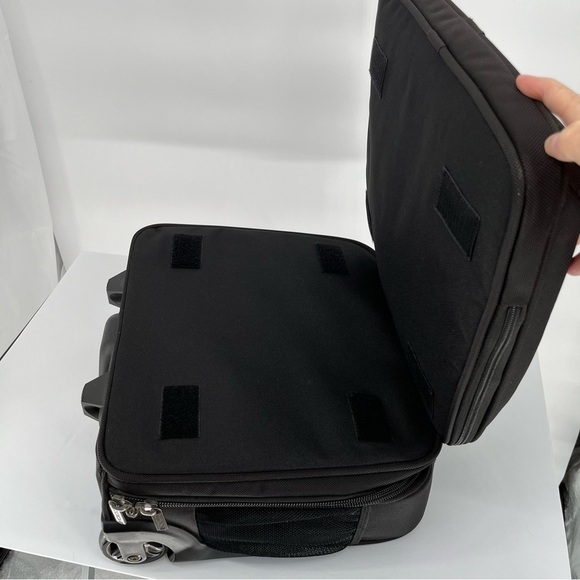 CODi CT3 Checkpoint Tested Mobile Lite Wheeled Case Black Luggage - Picture 9 of 12